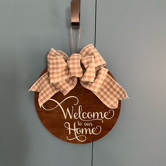 Other - Wooden Round Welcome Sign